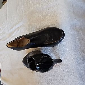 CIRCA JOAN DAVID LUXE SHOES